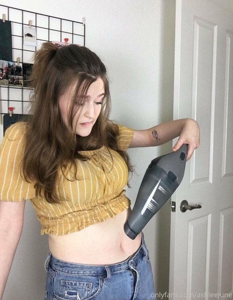 ashleejune Füße OnlyFans