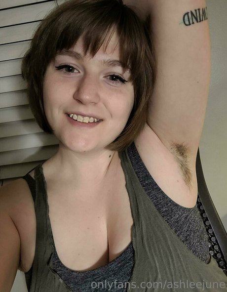 ashleejune Nacktbilder von OnlyFans geleakt