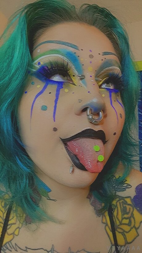 Veyavilla Nackt auf OnlyFans Leaks