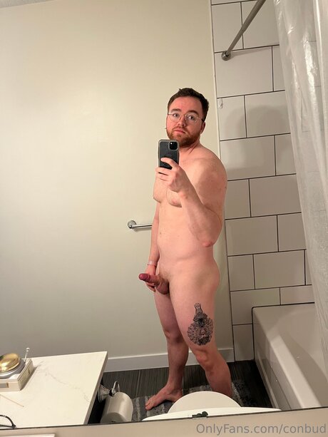 Conbud Nacktbilder-Leaks von OnlyFans