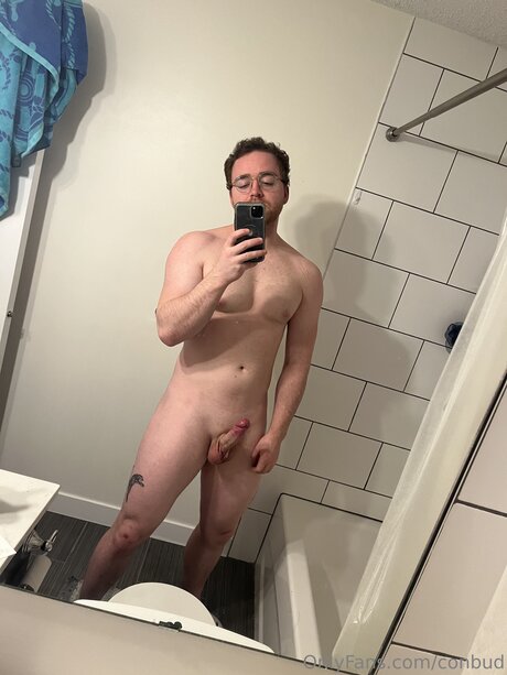 Conbud Nacktbilder von OnlyFans