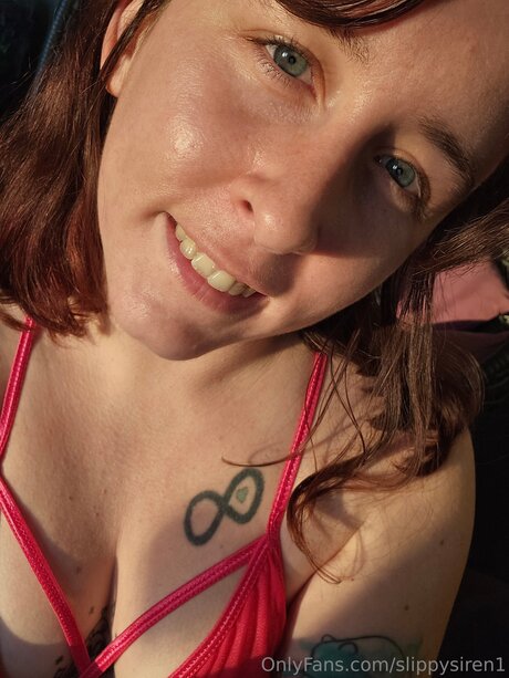 Slippysiren1 OnlyFans Nacktbilder geleakt