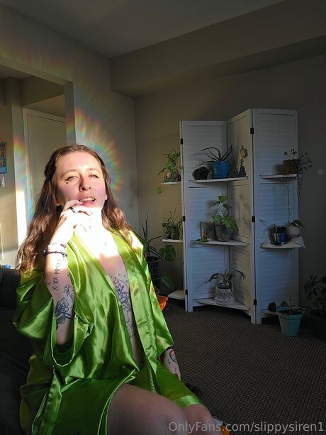 Slippysiren1 OnlyFans Nacktbilder