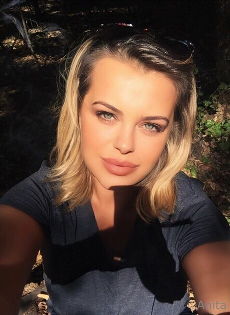 Lovewithanita Nackt auf OnlyFans