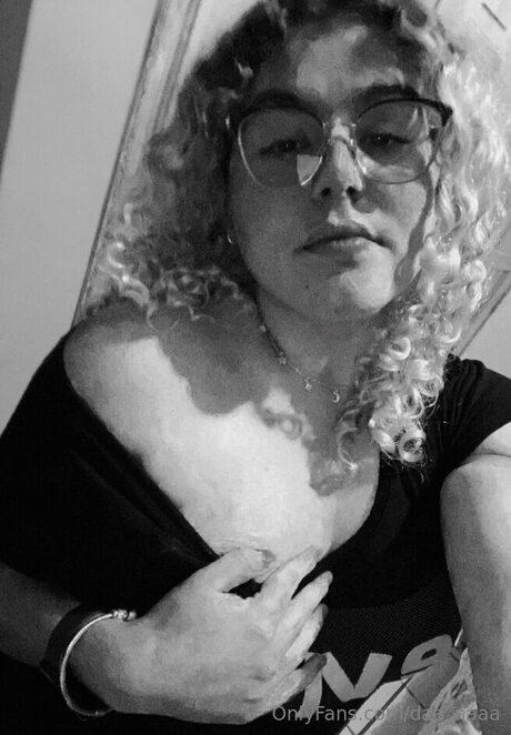 Daa Naaa Nacktbilder von OnlyFans geleakt