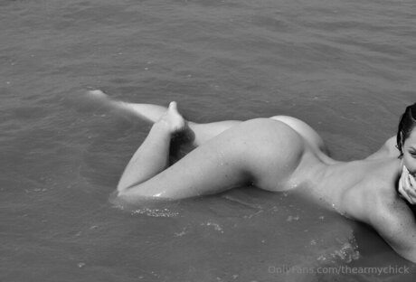 Thearmychick Nacktbilder von OnlyFans