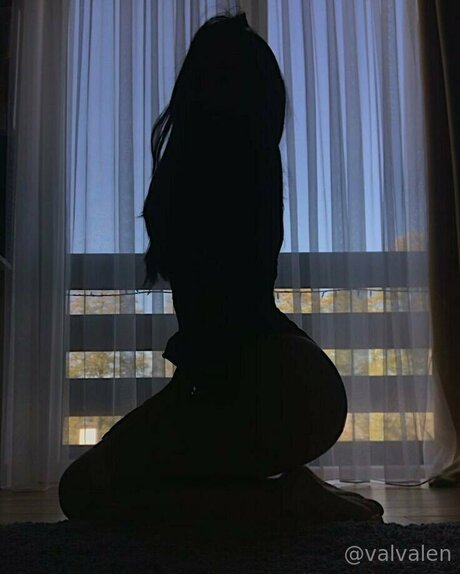 Valvalen Nacktbilder von OnlyFans