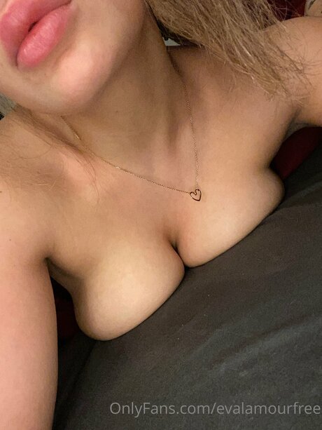 Evalamourfree Leaked OnlyFans Fotos