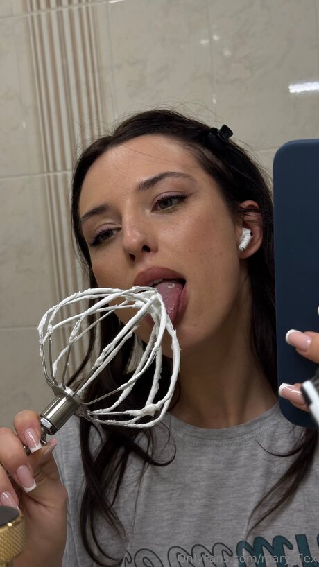 Mary Flex OnlyFans Nacktbilder