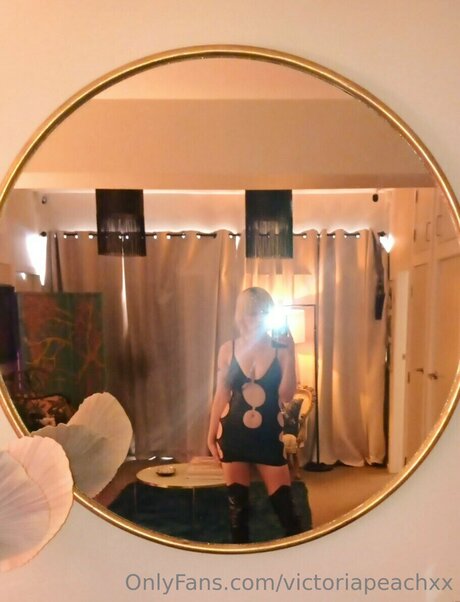 Victoriapeachxx XXX Leak OnlyFans Leak