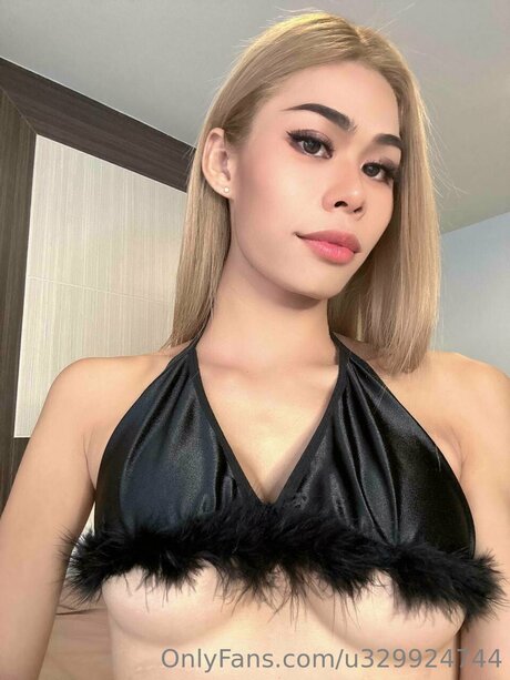 Starlitsylvia Leaks von OnlyFans