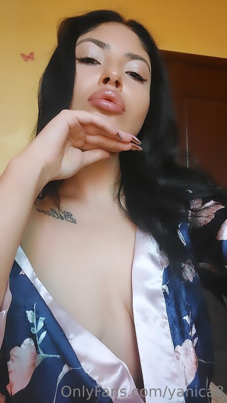 Yanica8 OnlyFans Nacktbilder
