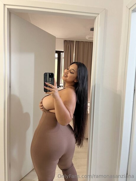 Ramonasanziana Nacktbilder OnlyFans geleakt