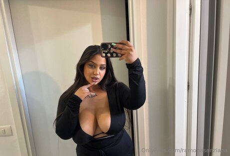 Ramonasanziana OnlyFans geleakte Pornografie