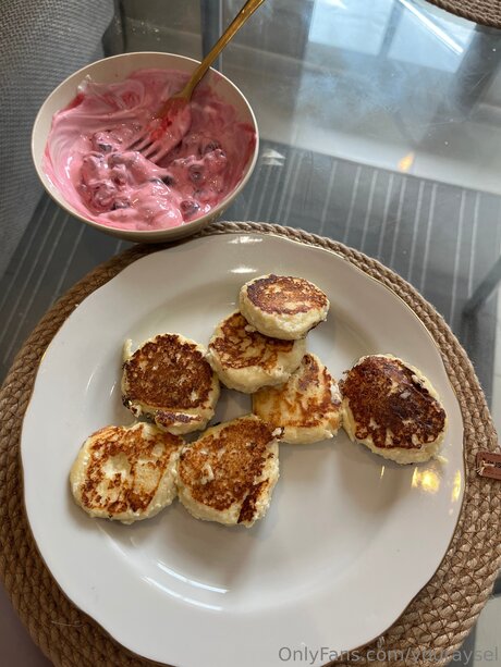 Youraysel OnlyFans OnlyFans