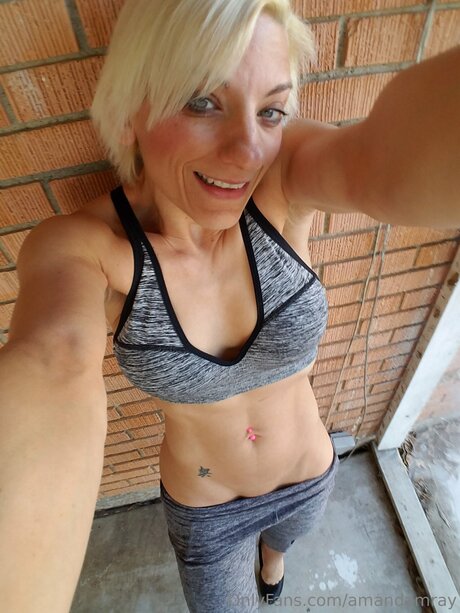 Amandamray OnlyFans geleakt.