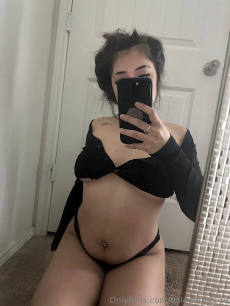 Valentinap 18 Nacktbilder OnlyFans