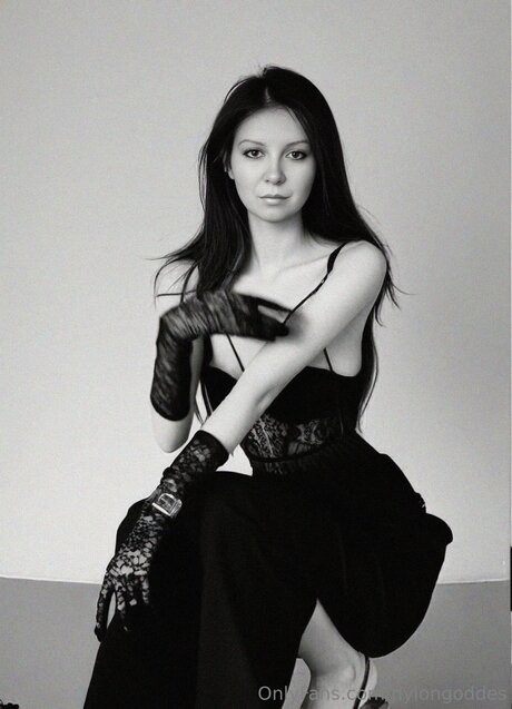 Nylongoddes OnlyFans nackt