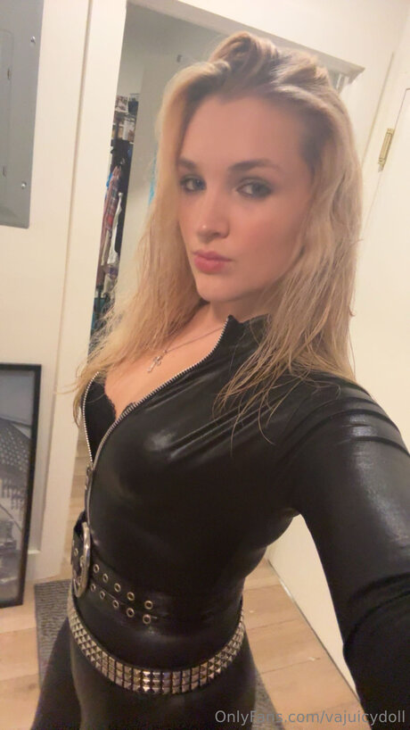 Divadoll1 Nacktbilder OnlyFans Leak