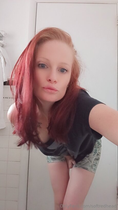 Softredhead Leak von OnlyFans Pornografie