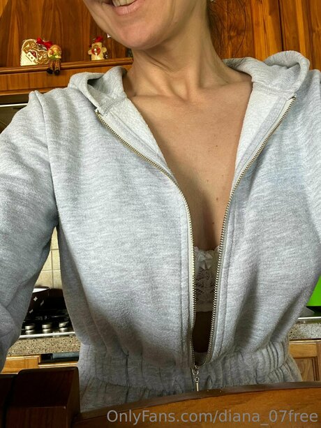 Diana 07free Nackt auf OnlyFans