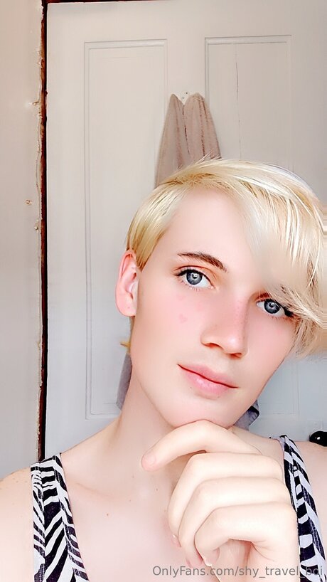 Shy Travel Boi OnlyFans Pornografie