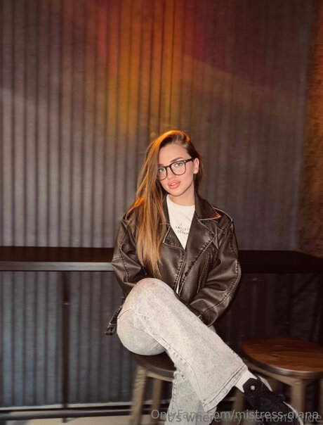 Mistress Diana Nackt auf OnlyFans Leak