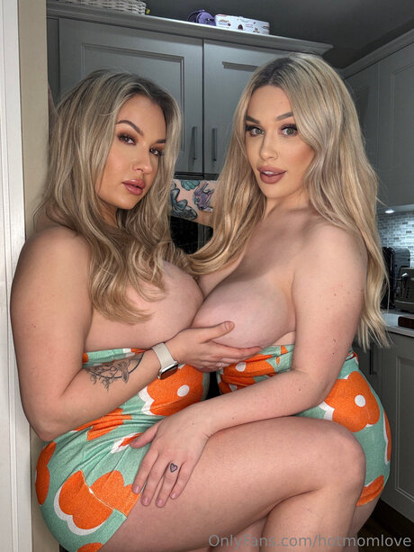 Badmomhouse Nacktbilder-Leaks von OnlyFans