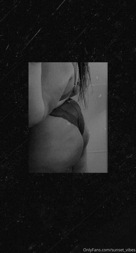 Sunset Vibes Leaked OnlyFans Nacktbilder