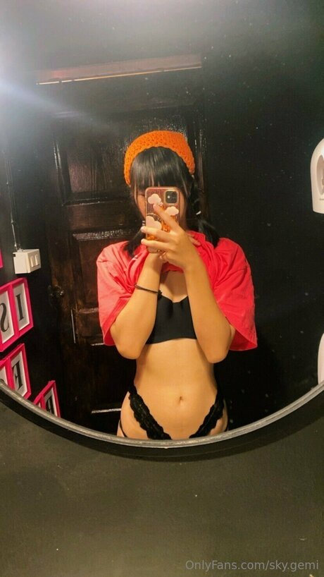 Sky Gemi OnlyFans geleakte Brüste