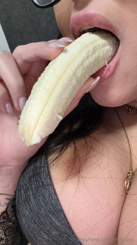 Tiffaniess OnlyFans-Bilder geleakt