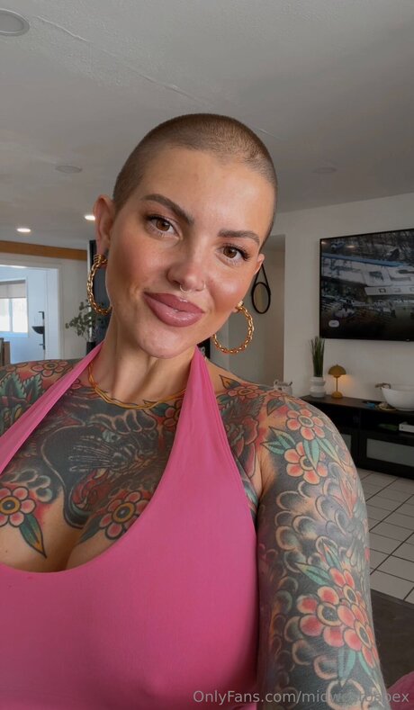 Midwestbabex OnlyFans gratis