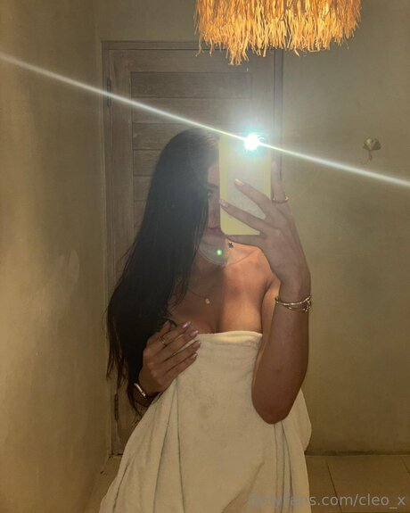 Cleo X OnlyFans