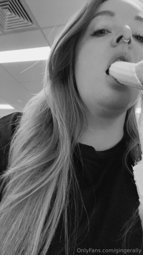 Gingerally Nacktbilder von OnlyFans geleakt