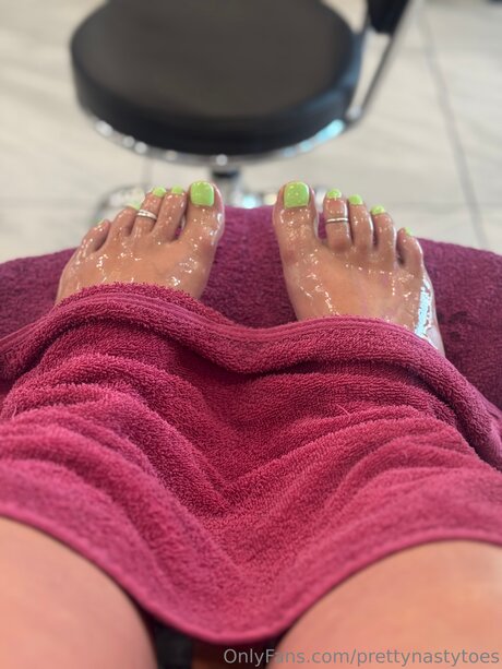 Prettynastytoes OnlyFans Nacktbilder geleakt