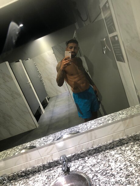 Maxxi2704 OnlyFans-Pornos