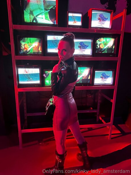 Kinky Lady Amsterdam OnlyFans Nackt Leaks