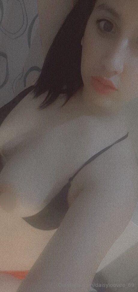 Daisyloovee 69 NSFW OnlyFans
