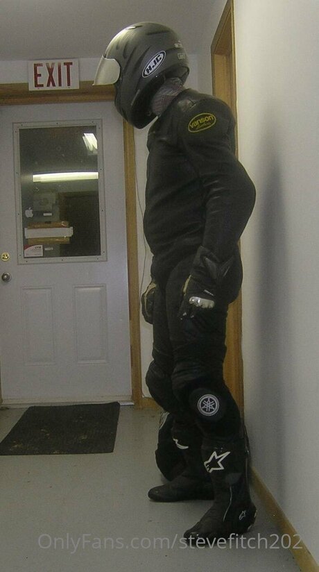 Stevefitch2021 Nacktpornos auf OnlyFans