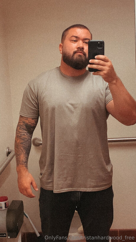 Tristanhardwoodxxx OnlyFans Pornografie