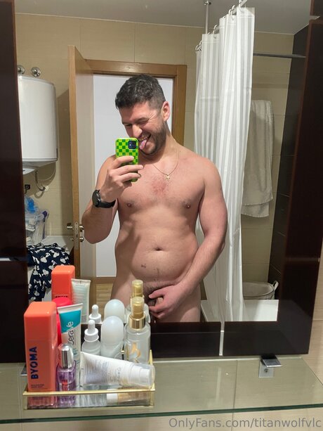 Titanwolfanss OnlyFans Fotos