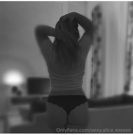 Sexy Alice Xoxoxo Titten OnlyFans