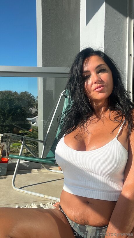Roxynerea OnlyFans Inhaltstyp
