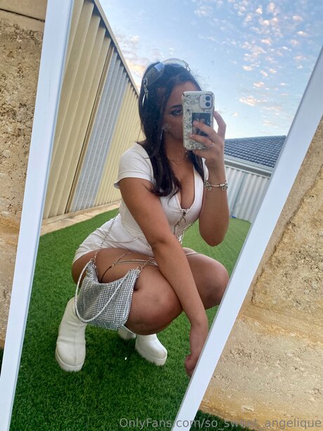 So Sweet Angelique OnlyFans-Bilder