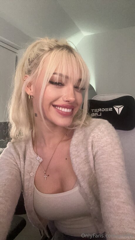 Arioftv Nacktbilder OnlyFans