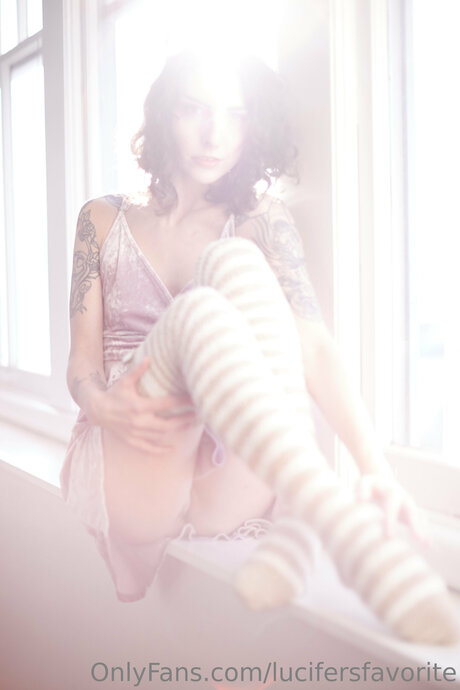 Lucifersfavorite OnlyFans geleakte Brüste