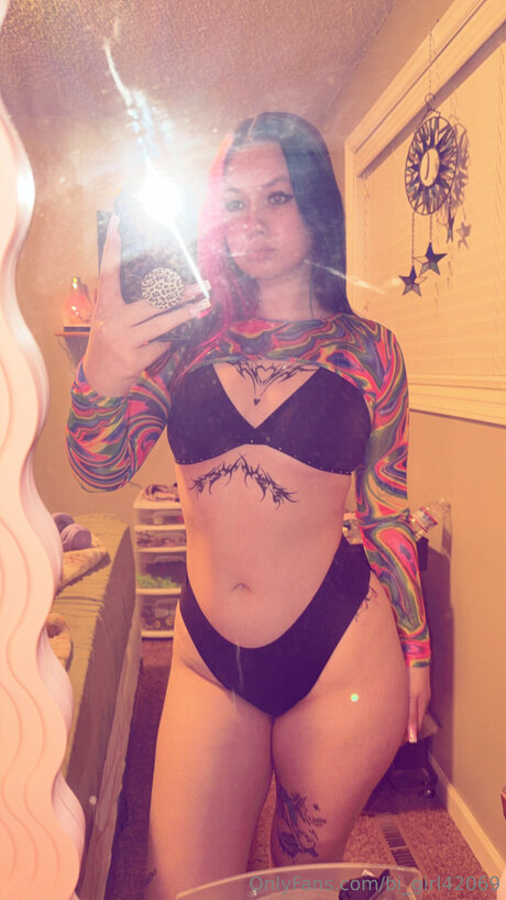 Bi Girl42069 OnlyFans-Leak