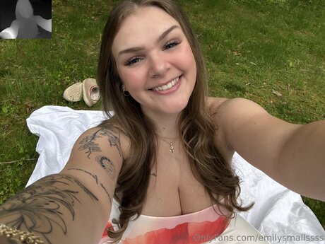 Emilysmallssss OnlyFans Nackt Leak