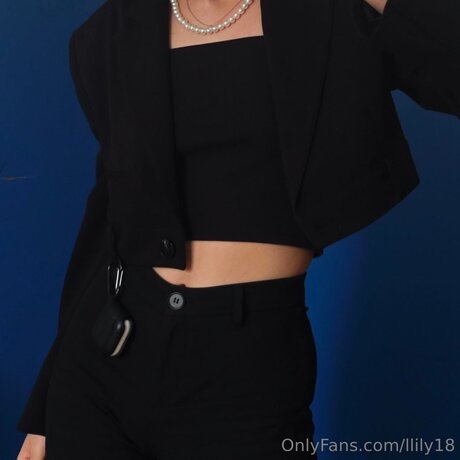 Llily18 OnlyFans Fotos