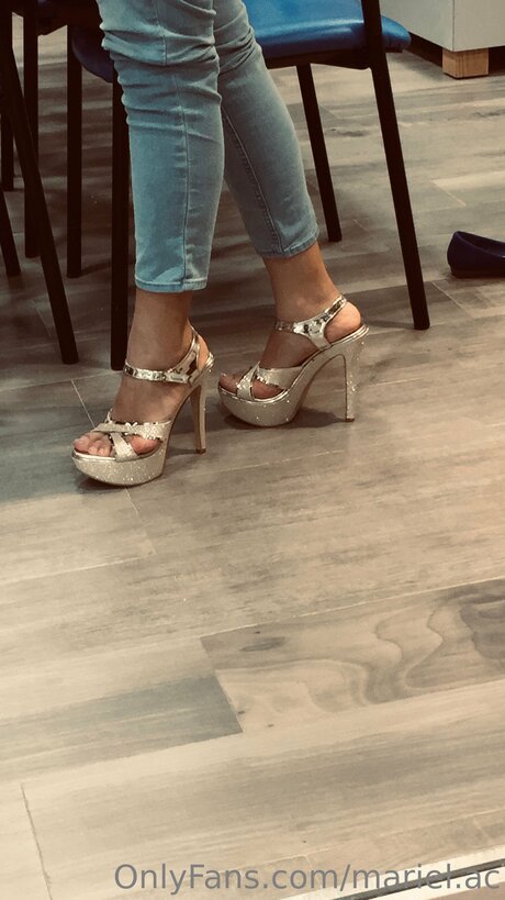 Mariel Ac OnlyFans Striptease